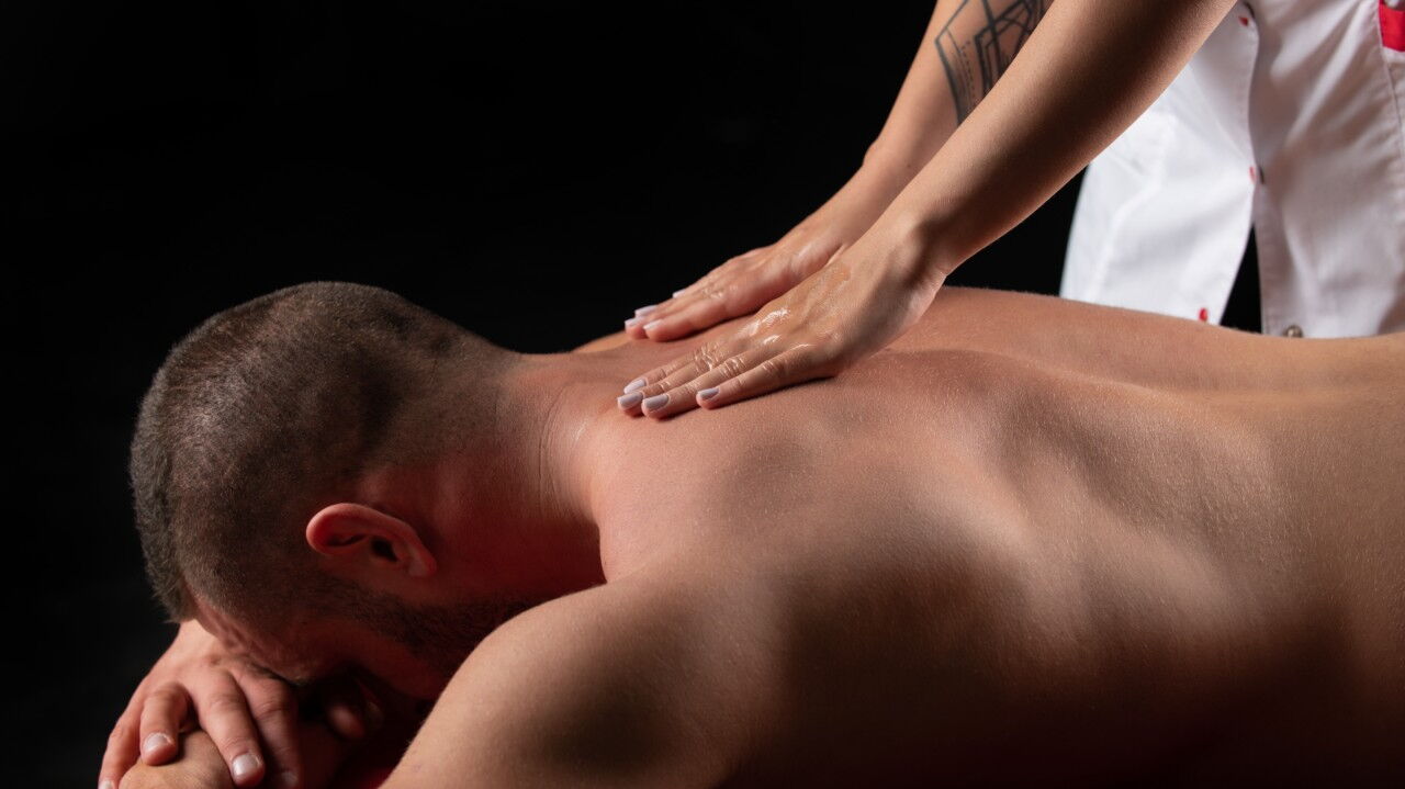 Tiefengewebemassage — Angewandte Techniken